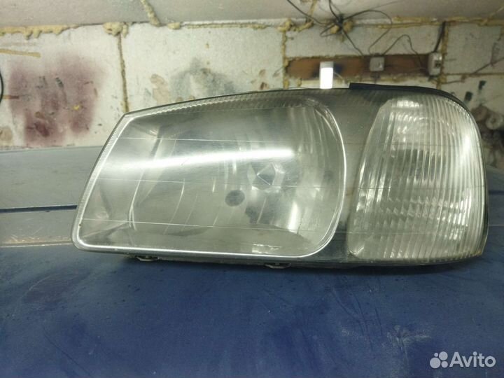 Передняя фара хендай акцент