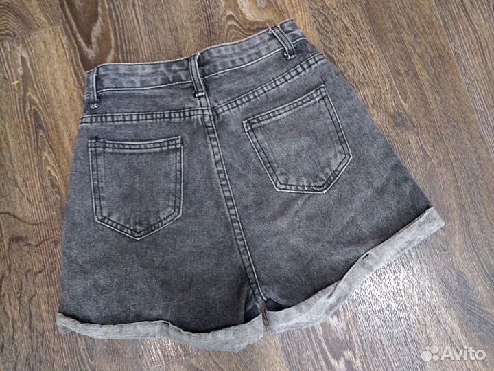 Джинсовые шорты