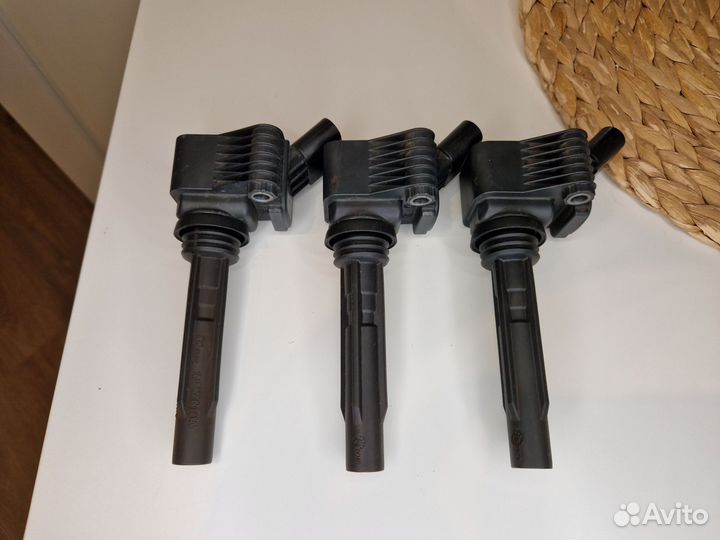 Катушка зажигания VW AG оригинал 04C905110D