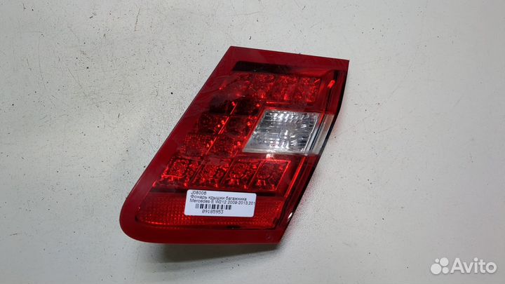 Фонарь крышки багажника Mercedes E W212, 2011