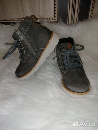 Ботинки демисезонные для мальчика 25