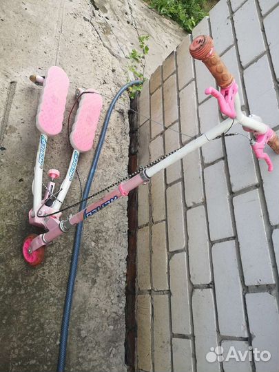 Самокат трехколесный