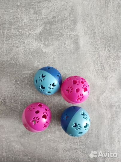 Шарики для кота с бубенчиком