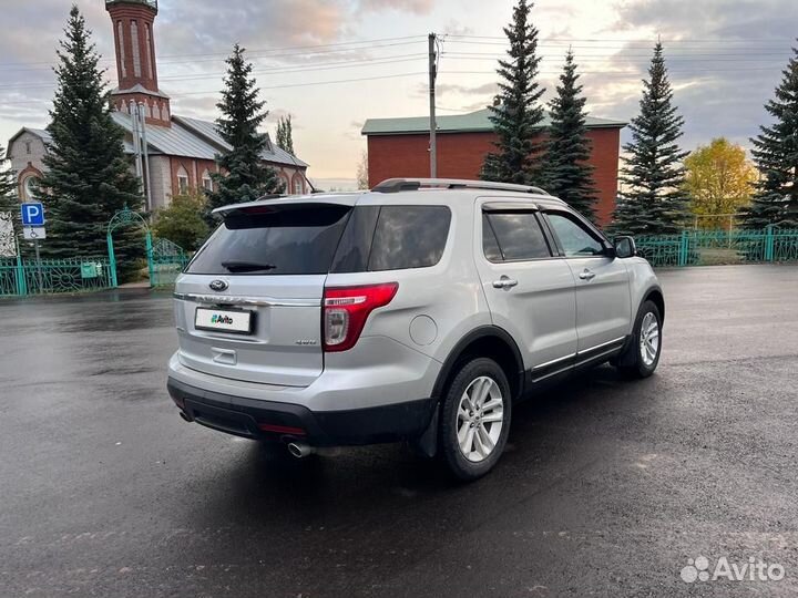 Ford Explorer 3.5 AT, 2012, 270 300 км