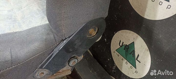 Сиденье переднее левое Ваз 2110 2111 2112