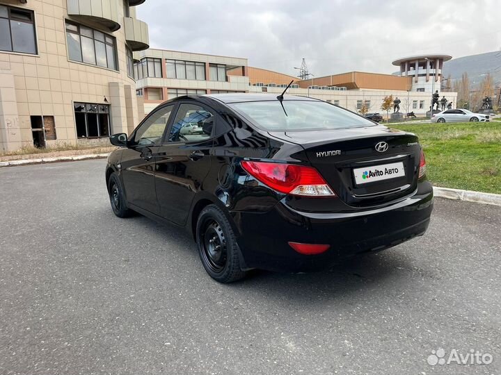 Hyundai Solaris 1.6 AT, 2012, 156 000 км