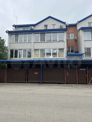 3-к. квартира, 205 м², 1/3 эт.