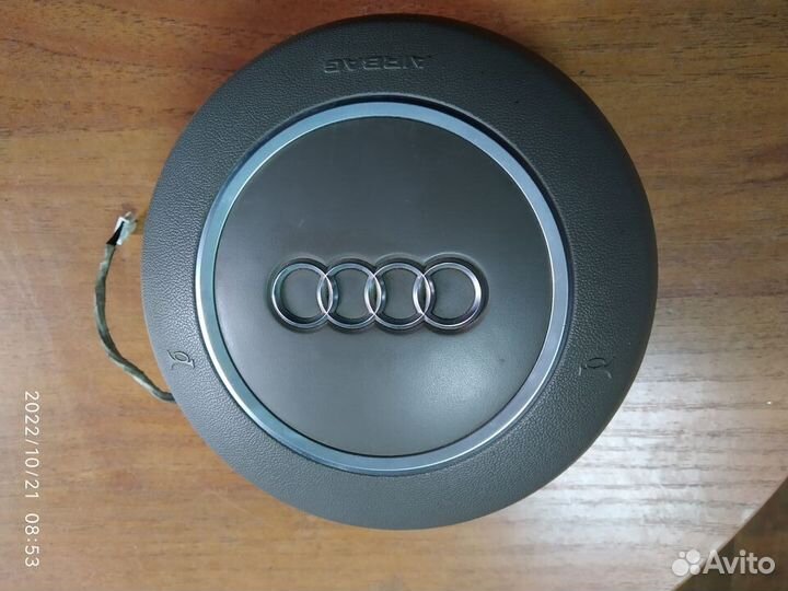 Подушка безопасности в рулевое колесо Audi A8 4E 4