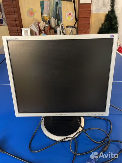 Монитор Samsung SyncMaster 940n