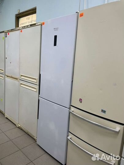 Холодильник бу с доставкой белый металлический