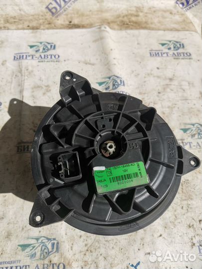 Моторчик отопителя Ford Mondeo III (2000—2003)