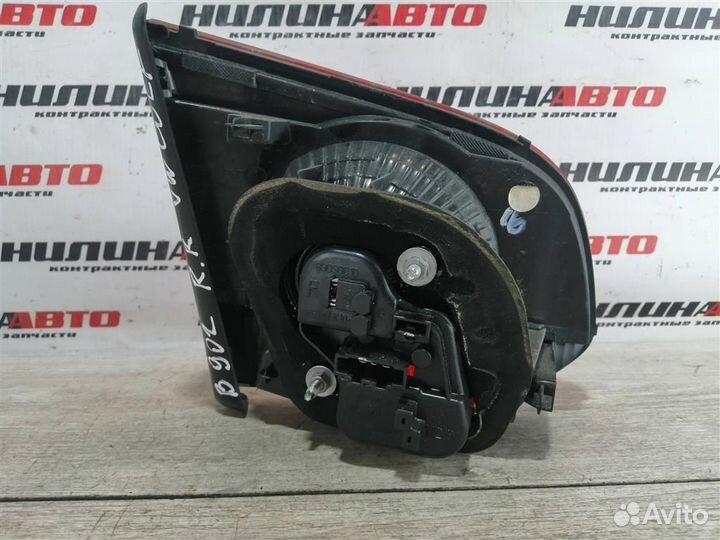 Фонарь правый в крышку багажника VW Гольф 6