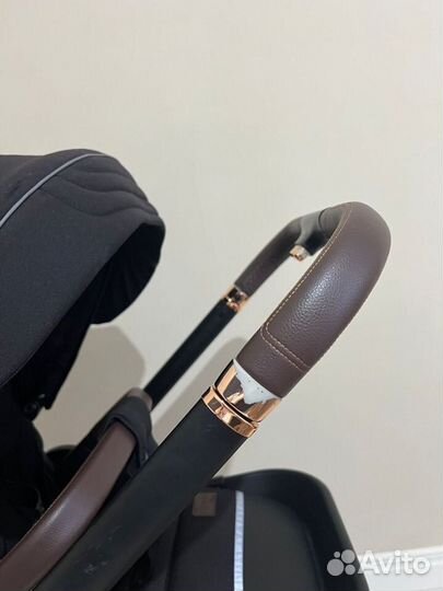 Коляска 2 в 1 Epica Carrello в черном цвете