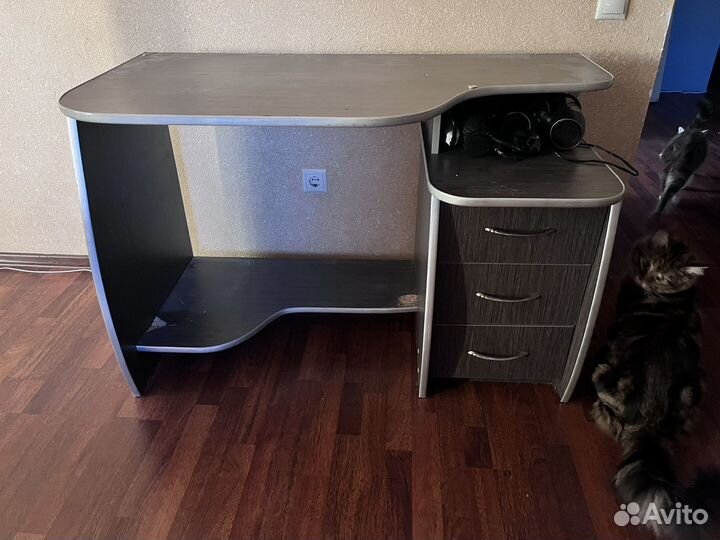Компьютерный стол бу