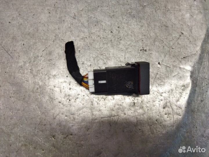 Кнопка аварийной сигнализации Kia Sorento D4CB 2.5