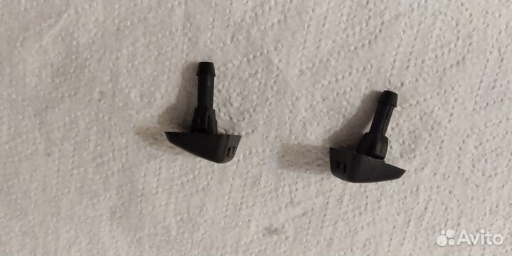 Форсунки стеклоомывателя Volvo