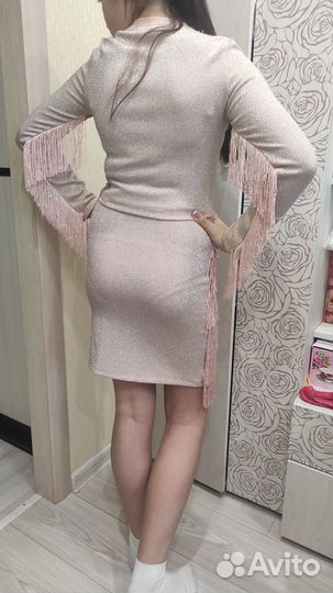 Костюм с юбкой