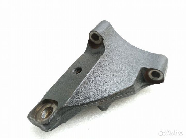 Кронштейн опоры двигателя Toyota Highlander 2 2GR