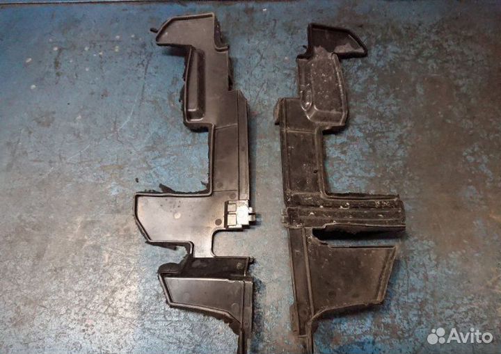 Дефлекторы радиатора Infiniti M Y50