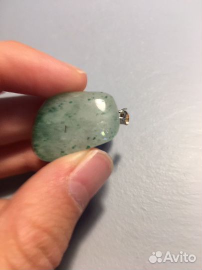 Камень авантюрин