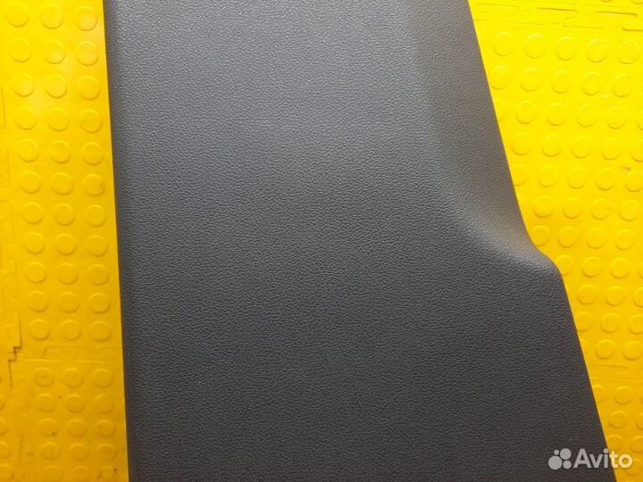 Обшивка стойки нижняя левая Skoda Kodiaq NS7 czda