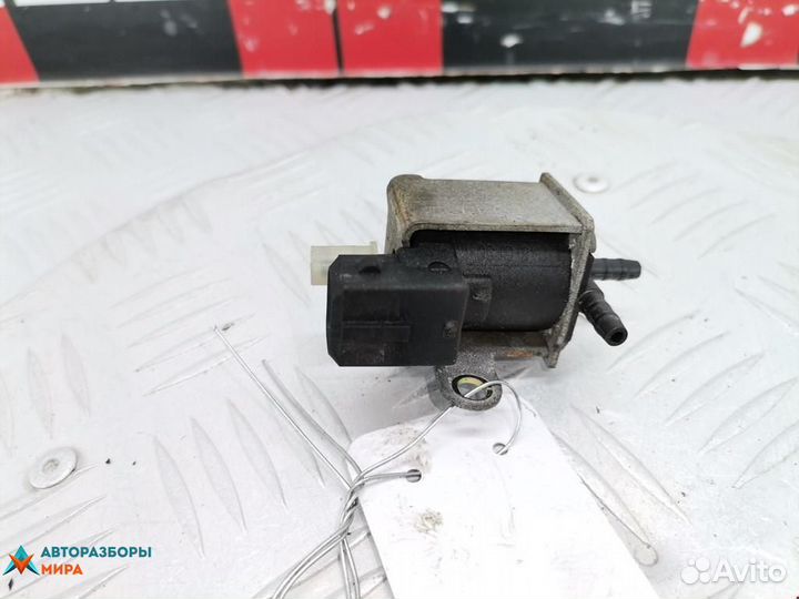 Клапан вакуумного управления Volkswagen Passat B3