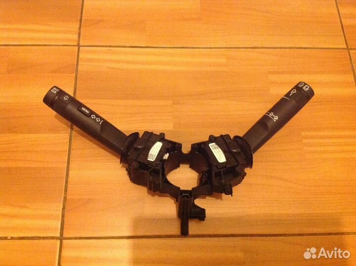 Переключатель под рулевой Chevrolet Cruze