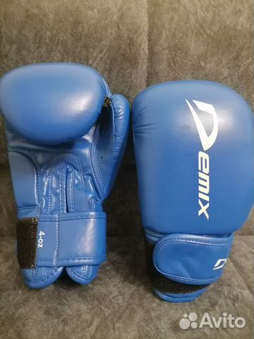 Боксерские перчатки 4оz