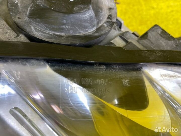 Фара передняя правая Volkswagen Touareg