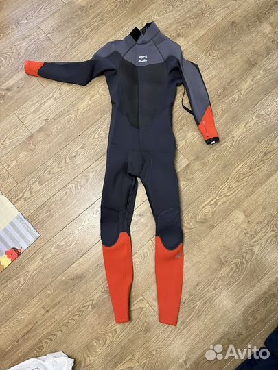 Гидрокостюм