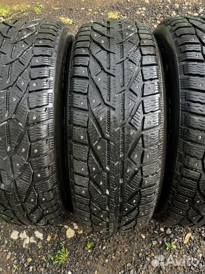 Tigar SUV Ice 215/65 R16