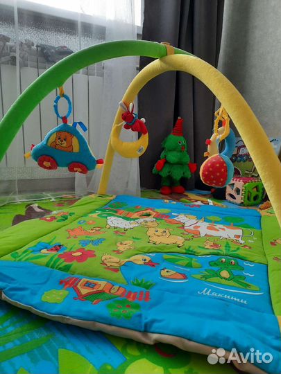 Развивающий коврик