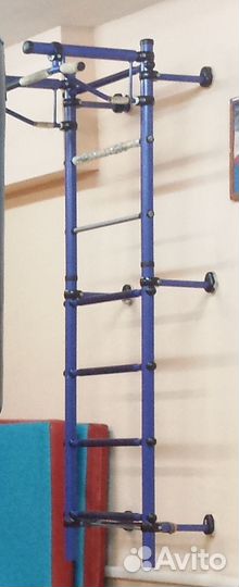 Спортивный турник