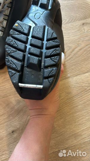 Лыжные ботинки