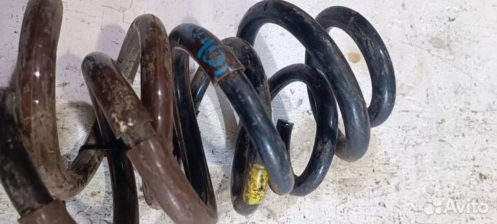 Пружина задняя Тойота