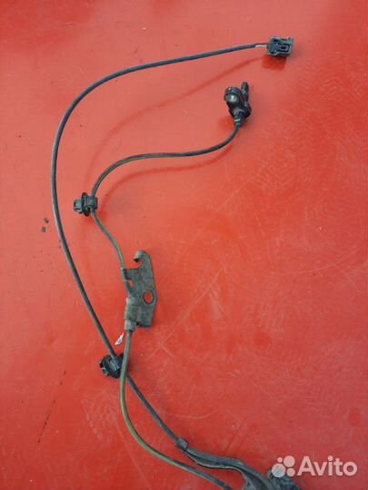 Датчик ABS Toyota Rav4