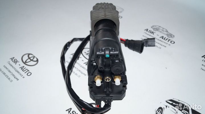 Компрессор пневмоподвески Volkswagen Touareg NF