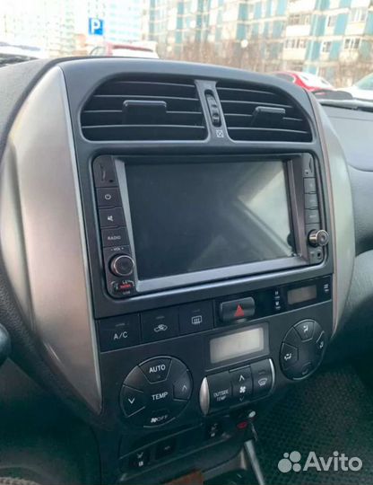 Универсальная магнитола на Тойоту 200*100 2 дин