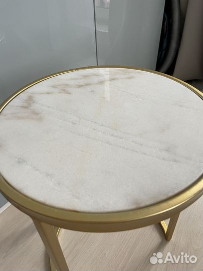 Мраморный столик