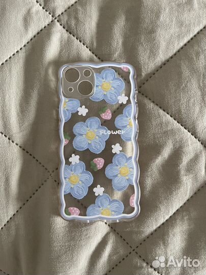 Чехол на iPhone 13