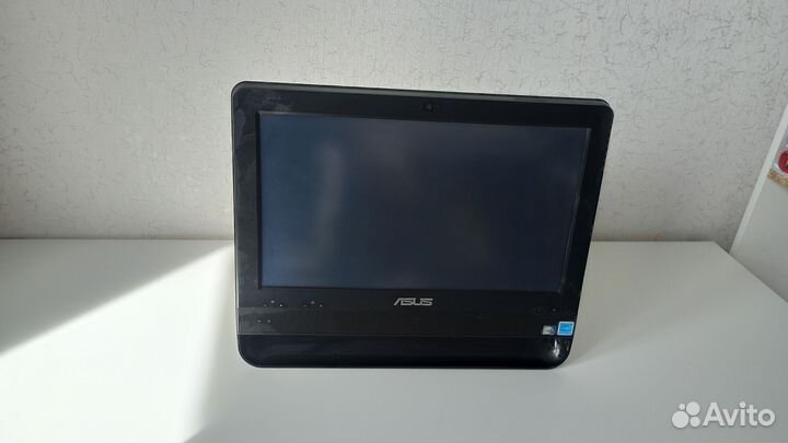 Моноблок Asus ET1611PUT