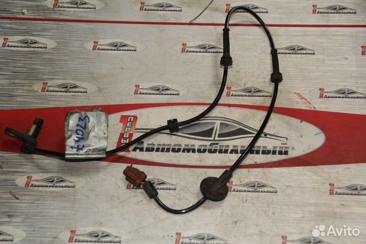 Датчик ABS перед право c Nissan Wingroad WFY11 QG1