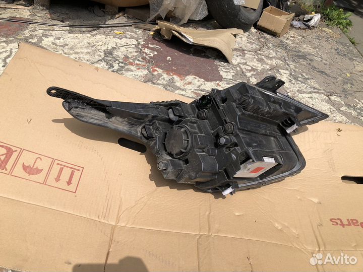 Левая фара Kia Seltos 2019-2023 Led