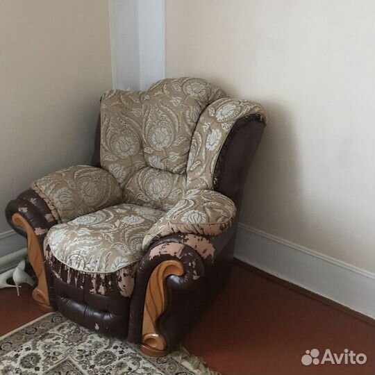 Горка,диван с креслами