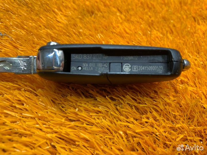 Ключ замка зажигания Volkswagen Tiguan 5N cthd