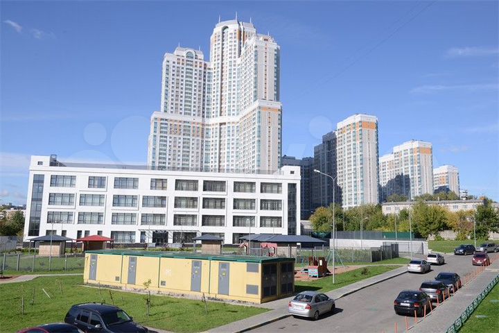 2-к. квартира, 81,5 м², 38/45 эт.