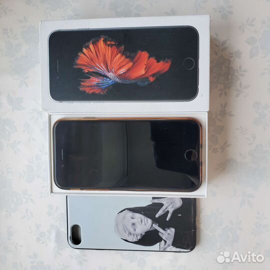 Телефон iPhone 6s