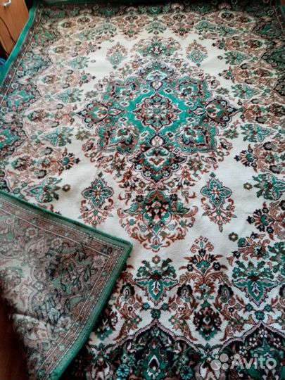 Ковер шерстяной