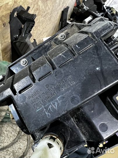 Ящик передней консоли Тойота Камри v50