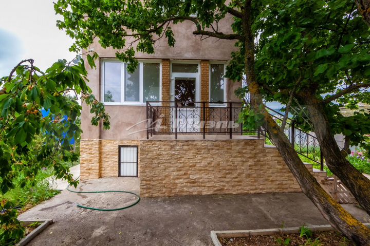 Дом 130 м² на участке 6 сот.